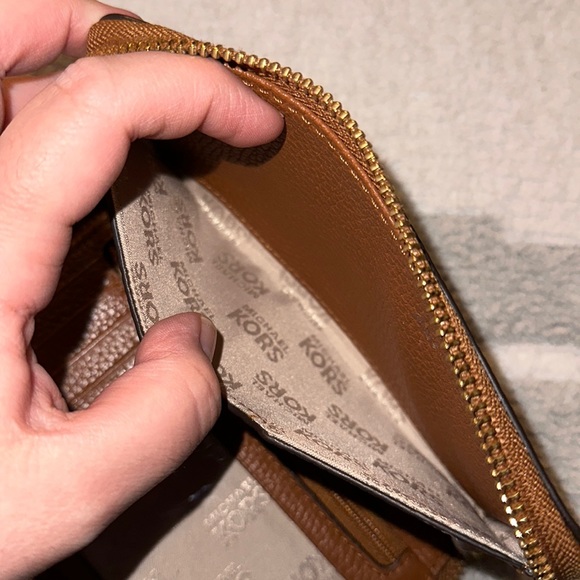 Michael Kors Fulton Large Flat Multifunction Phone Case Wristlet - Picture 4 of 5